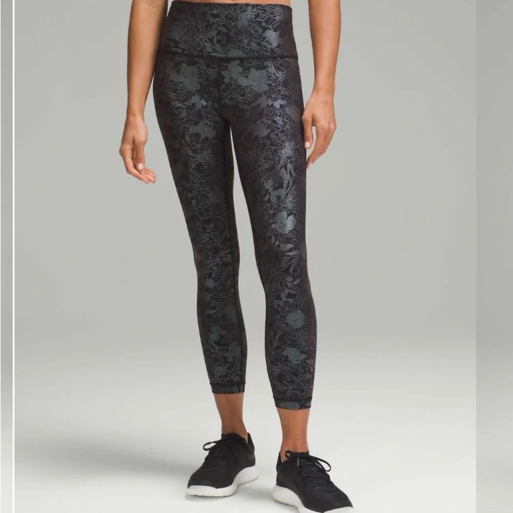 Lululemon Wunder Under High Rise Legging Black Foil 25” Shine - Picture 2 of 5